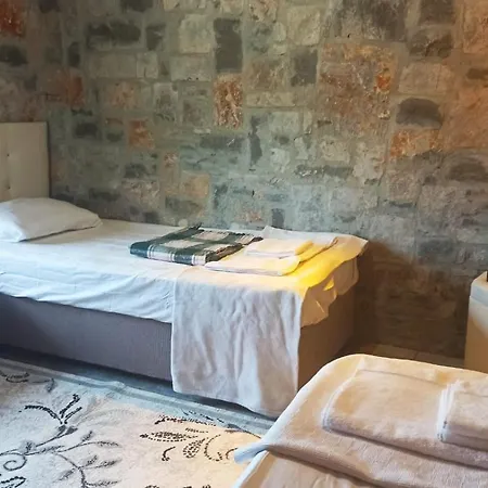 Tas Ev Hotel